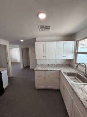 1540 W Desert Cove